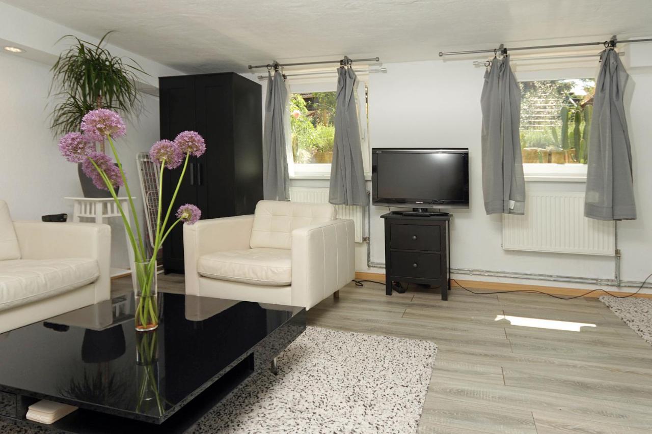 Appartamento Cozy Souterrain-half-basement-apartment Included 2 Bicycles *