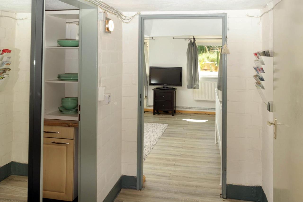 Cozy Souterrain-half-basement-apartment Included 2 Bicycles Appartamento Berlino