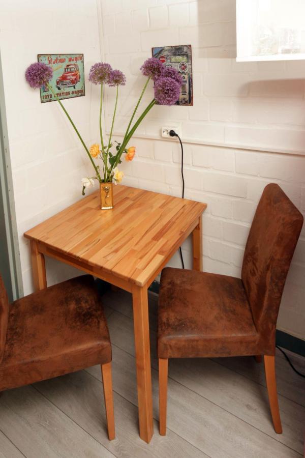 Cozy Souterrain-half-basement-apartment Included 2 Bicycles * Berlino